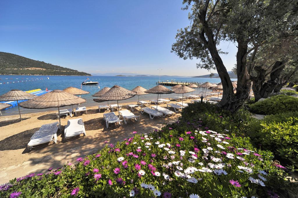 Izer Hotel Beach Club Torba Extérieur photo