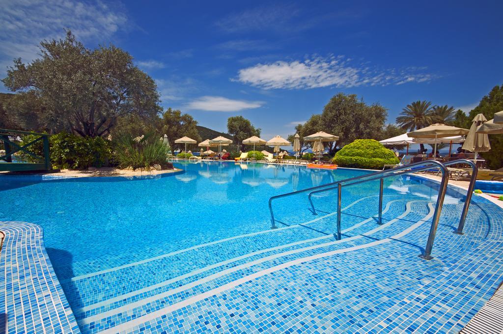 Izer Hotel Beach Club Torba Extérieur photo