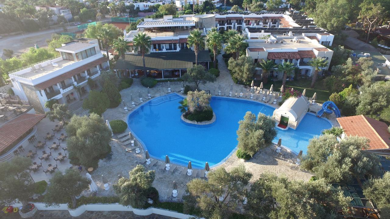 Izer Hotel Beach Club Torba Extérieur photo