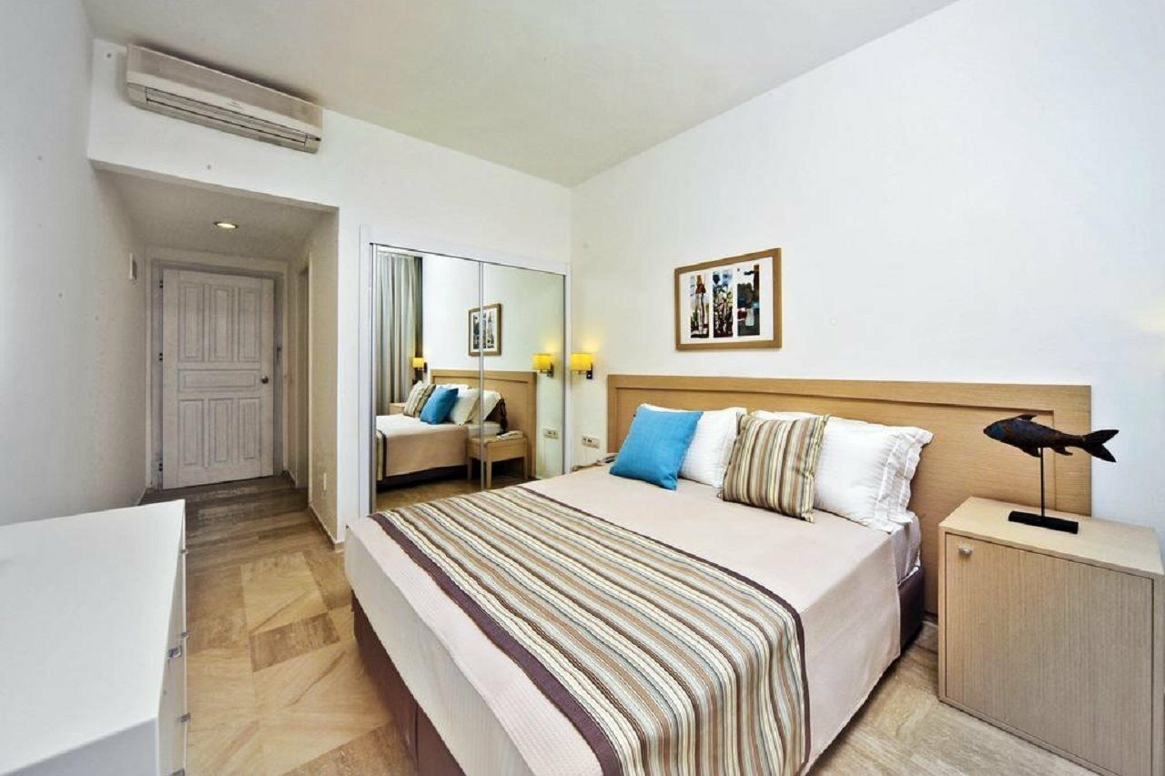 Izer Hotel Beach Club Torba Extérieur photo